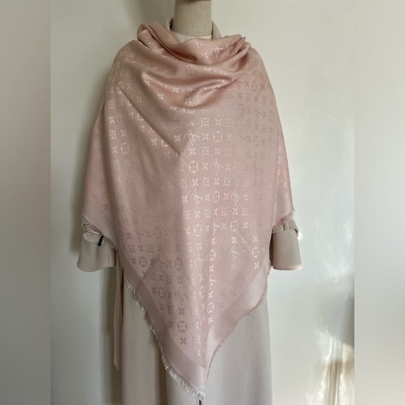 Monogram Shine shawl / scarf Louis Vuitton LV - Picture 11 of 12